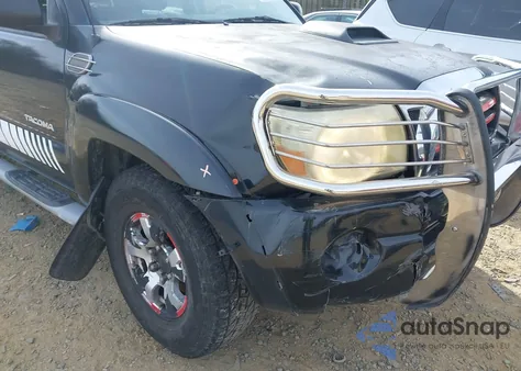 2005 Toyota Tacoma Base V6 z USA, uszkodzony, nr VIN 5TELU42N55Z041572